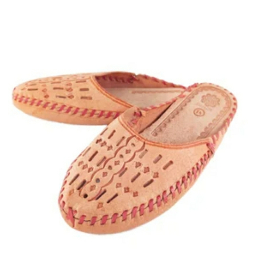 Genuine leather slippers